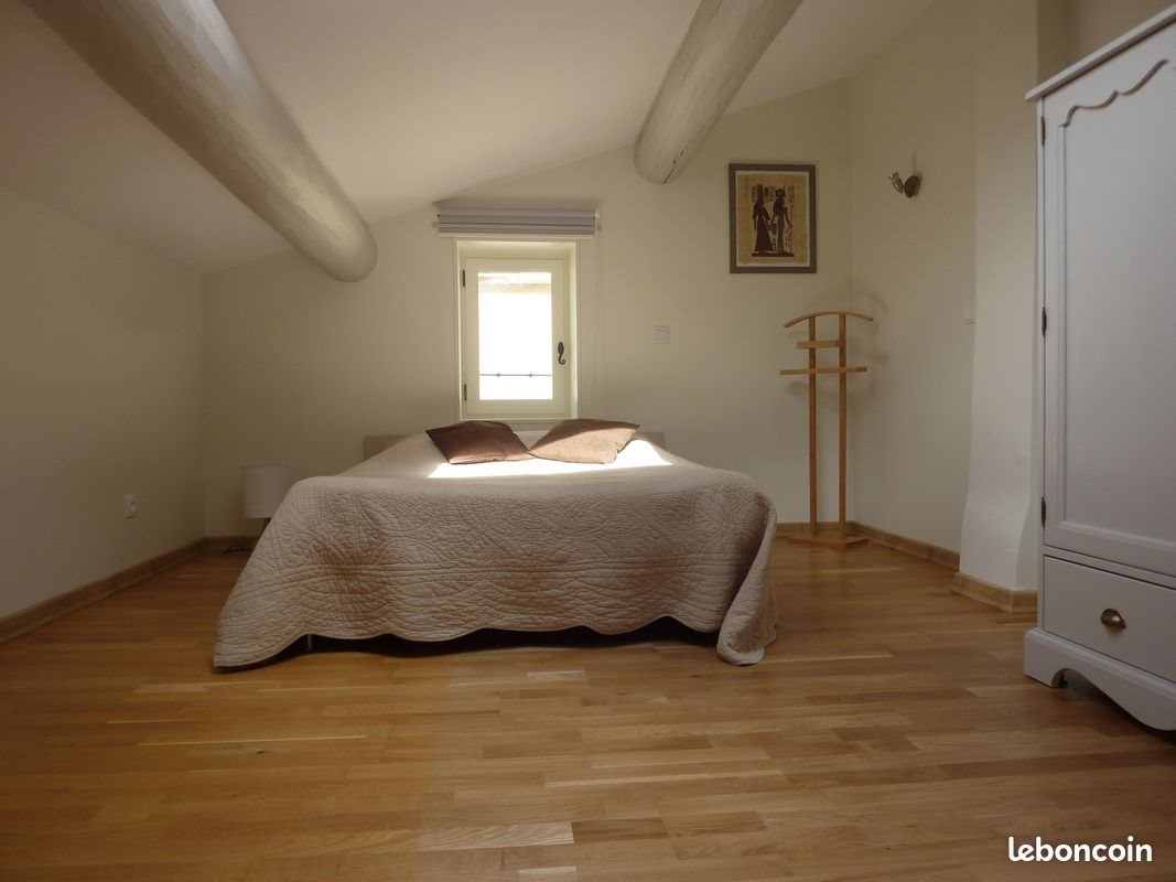Appartement à louer, 63m², Saint-Restitut