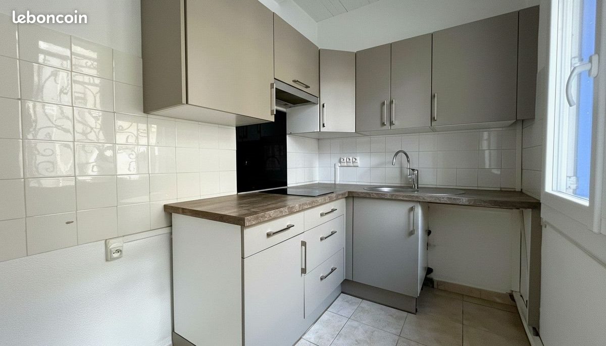 Appartement à louer, 28m², Mèze