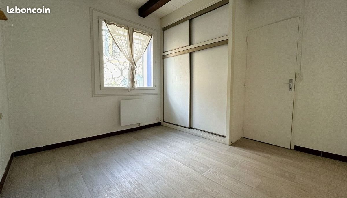 Appartement à louer, 28m², Mèze