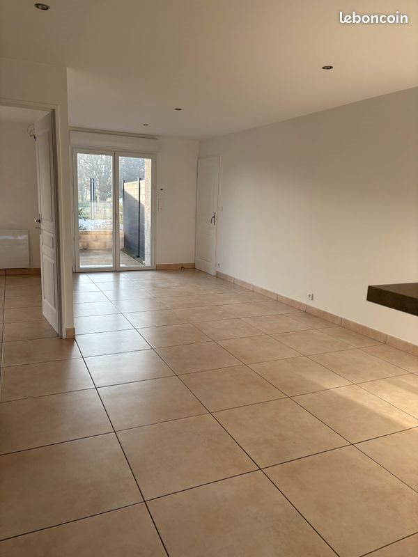 Appartement à louer, 60m², Coufouleux
