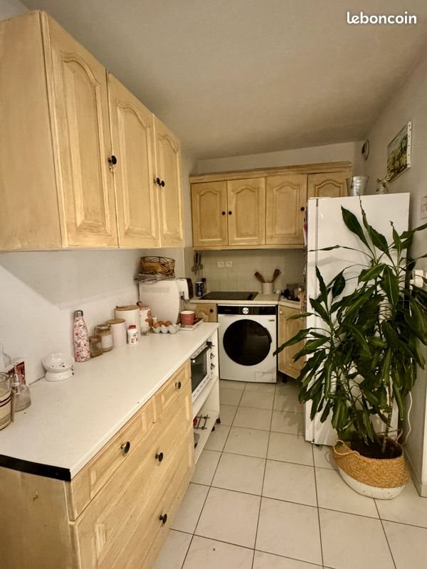 Appartement à louer, 33m², Marseille 5ème