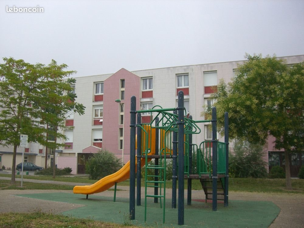 Appartement à louer, 80m², La Chapelle-Saint-Luc