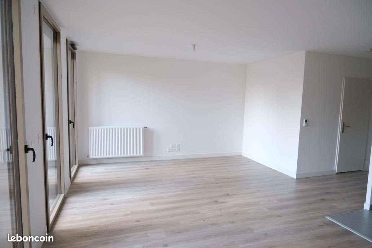 Appartement à louer, 77m², Bordeaux