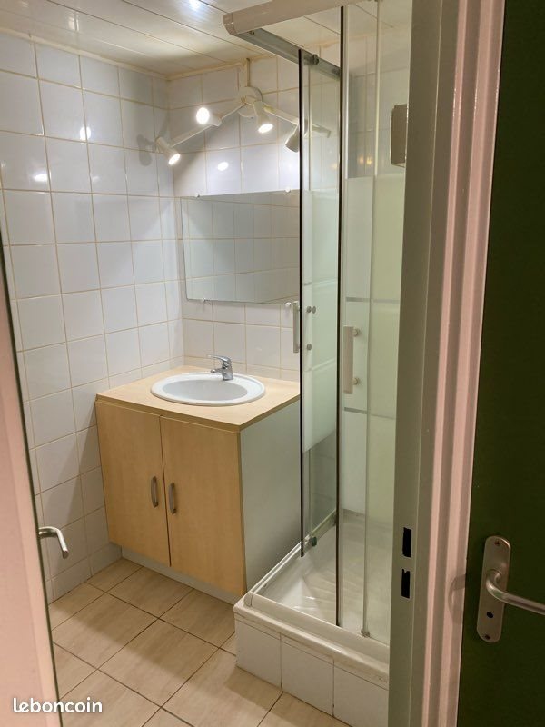 Appartement à louer, 27m², Nîmes