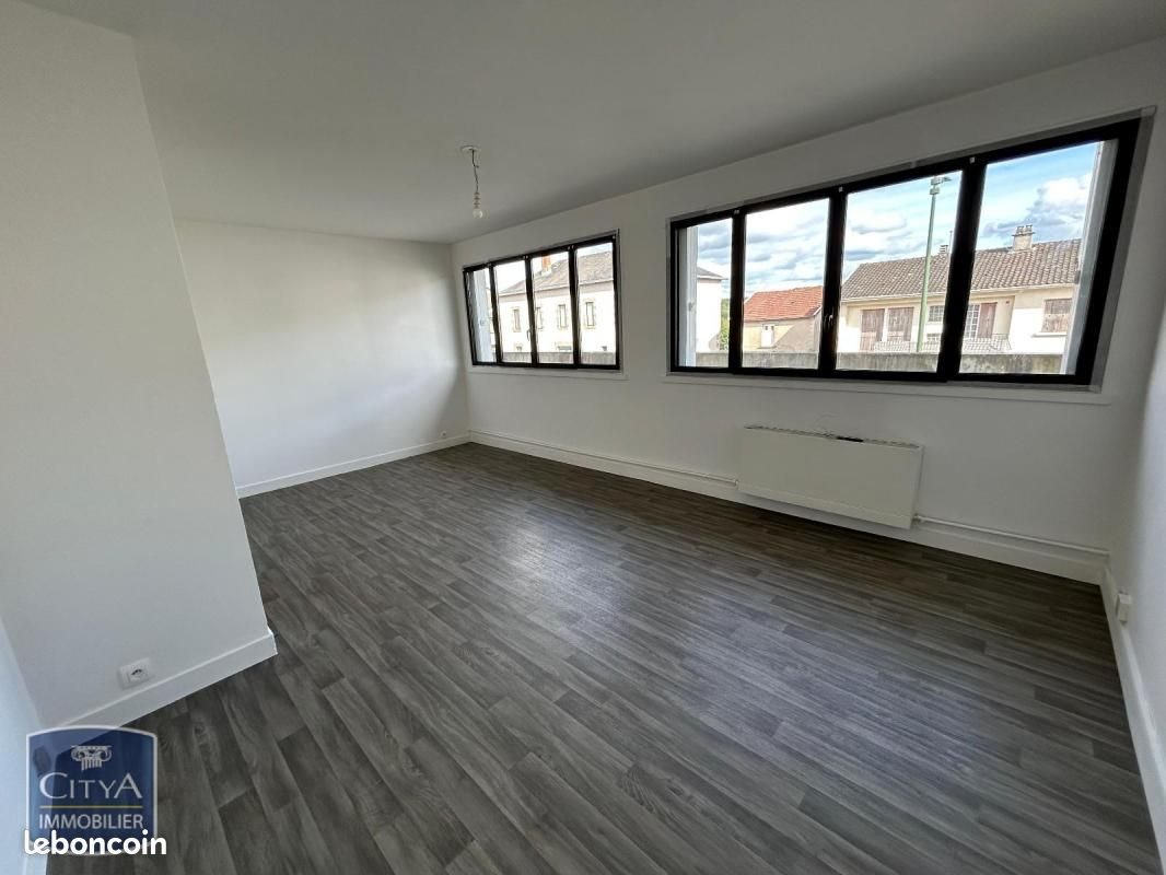 Appartement à louer, 99m², Le Palais-sur-Vienne