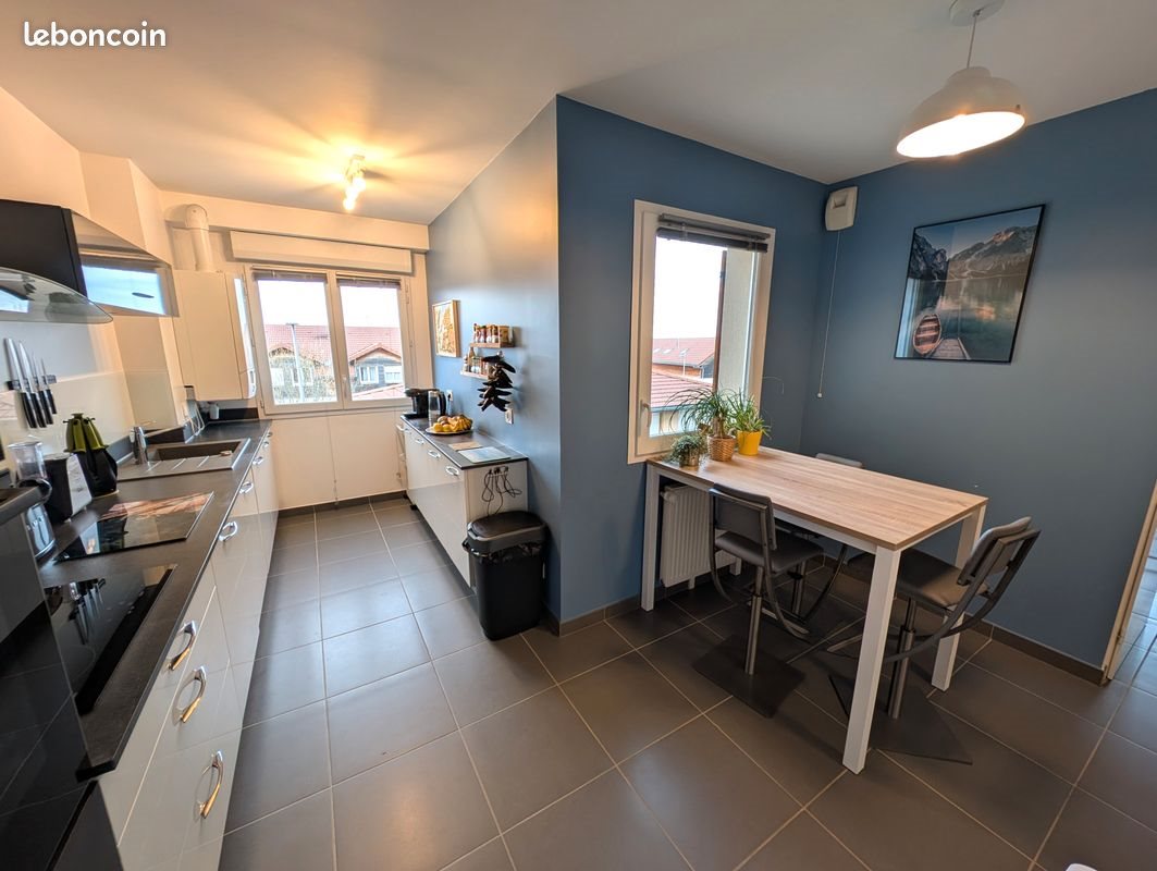 Appartement à louer, 64m², Présilly