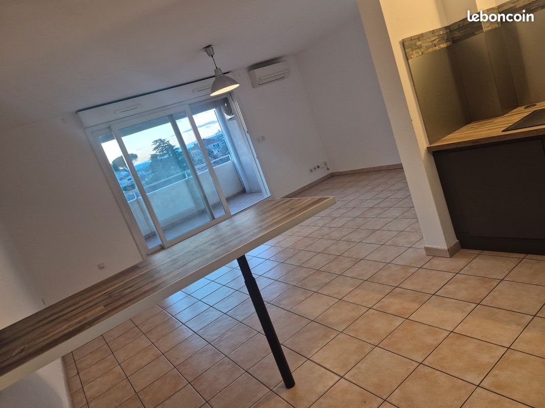 Appartement à louer, 85m², Bollène