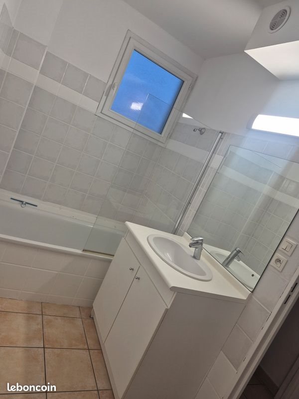 Appartement à louer, 85m², Bollène