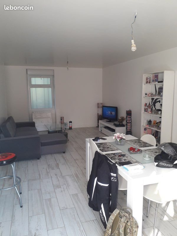 Maison à louer, 100m², Badecon-le-Pin