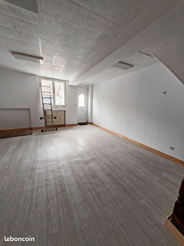 Maison à louer, 72m², Mamers