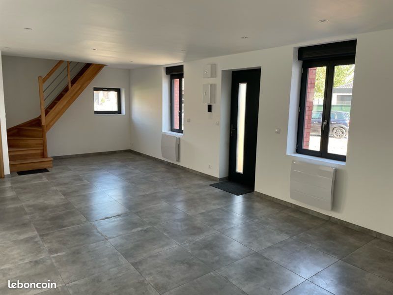 Maison à louer, 98m², Santes
