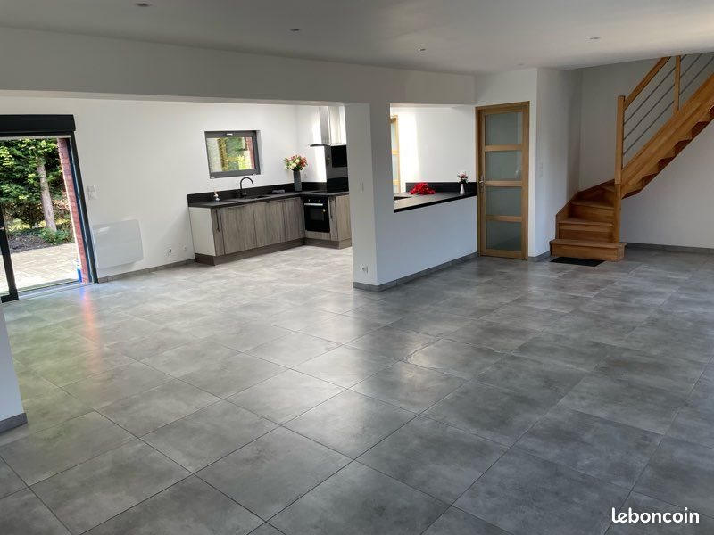 Maison à louer, 98m², Santes