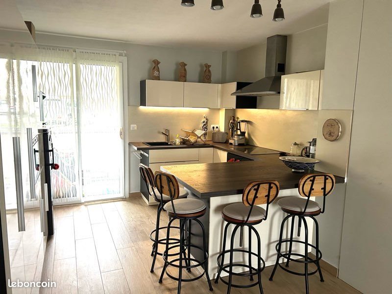 Appartement à vendre, 75m², Hyères