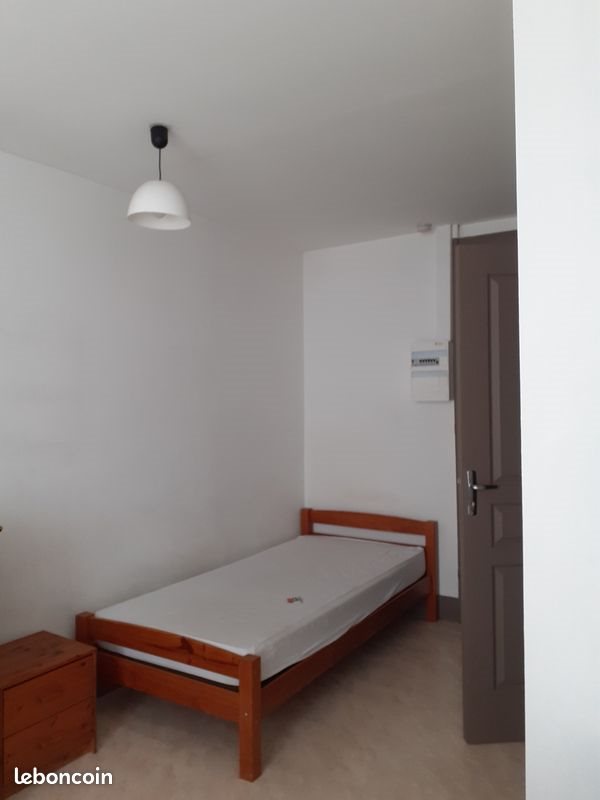 Maison à louer, 17m², Saint-Etienne