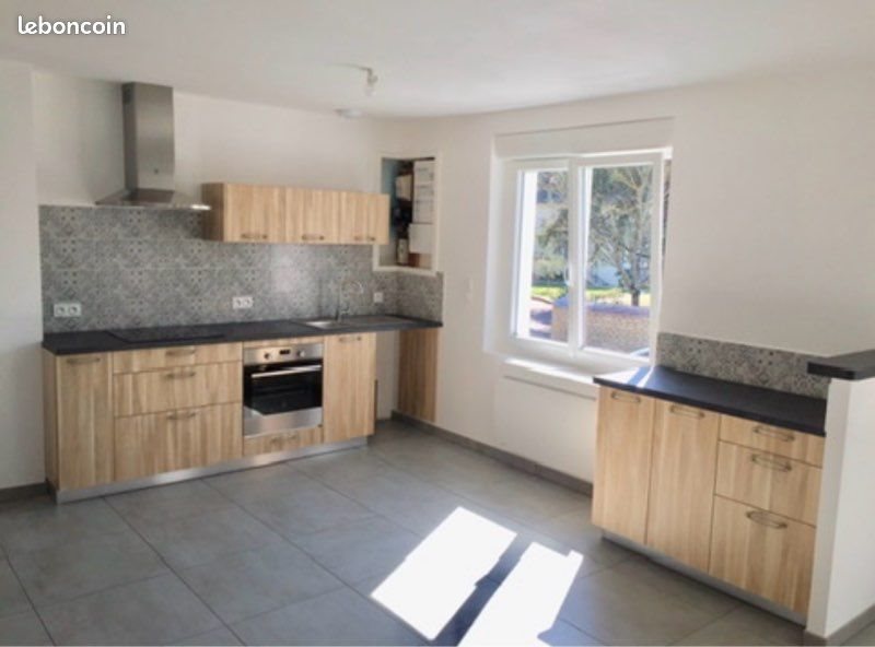 Maison à louer, 80m², Dangé-Saint-Romain