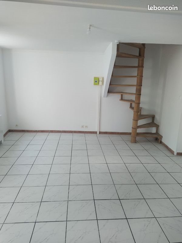 Maison à louer, 68m², Baugé