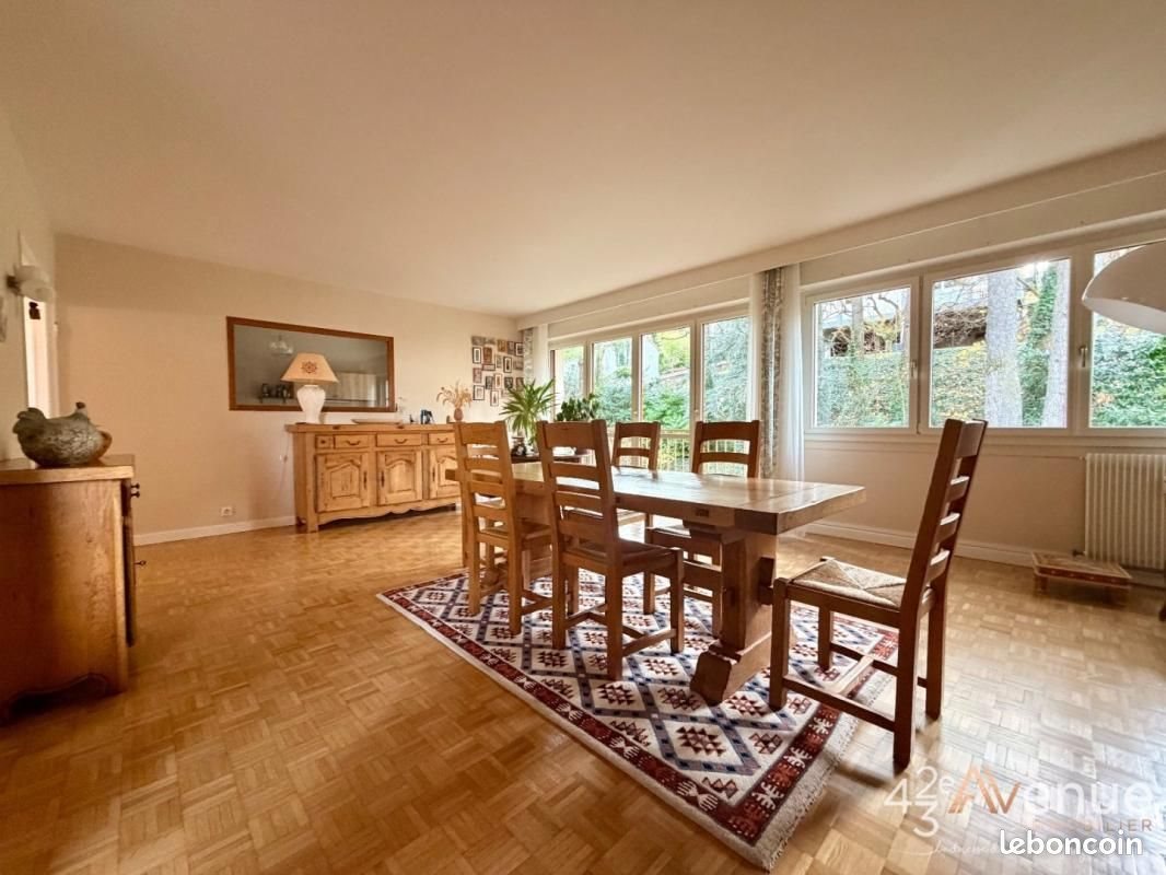 Appartement à vendre, 144m², Saint-Etienne