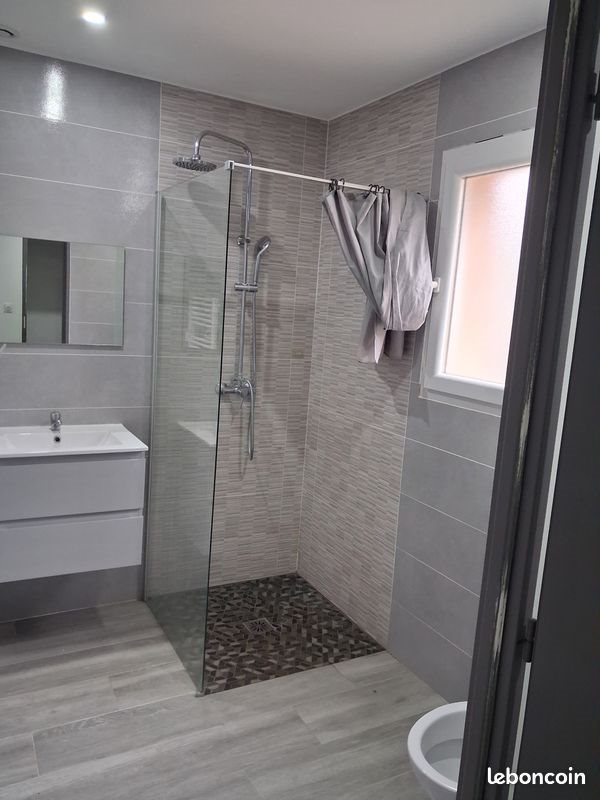 Appartement à louer, 40m², Saint-Privat-des-Vieux