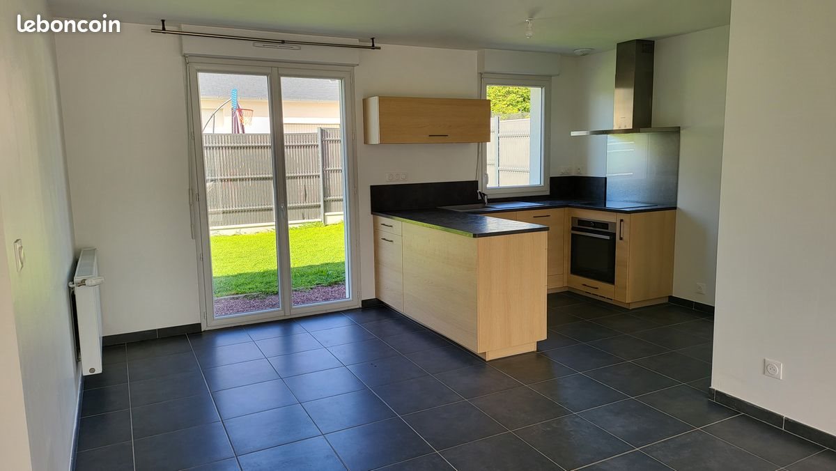 Maison à louer, 86m², Virandeville