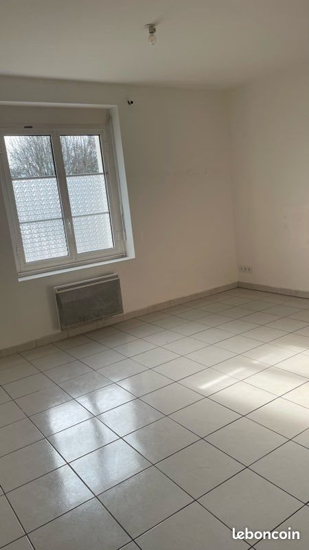 Appartement à louer, 73m², Chalais