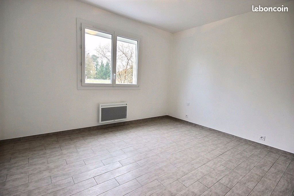 Maison à louer, 107m², Saint-Boès