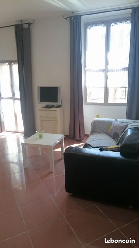 Appartement à louer, 37m², Nîmes
