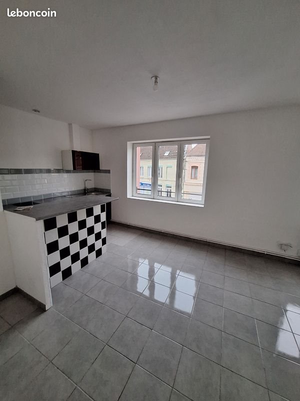 Appartement à louer, NaNm², Somain