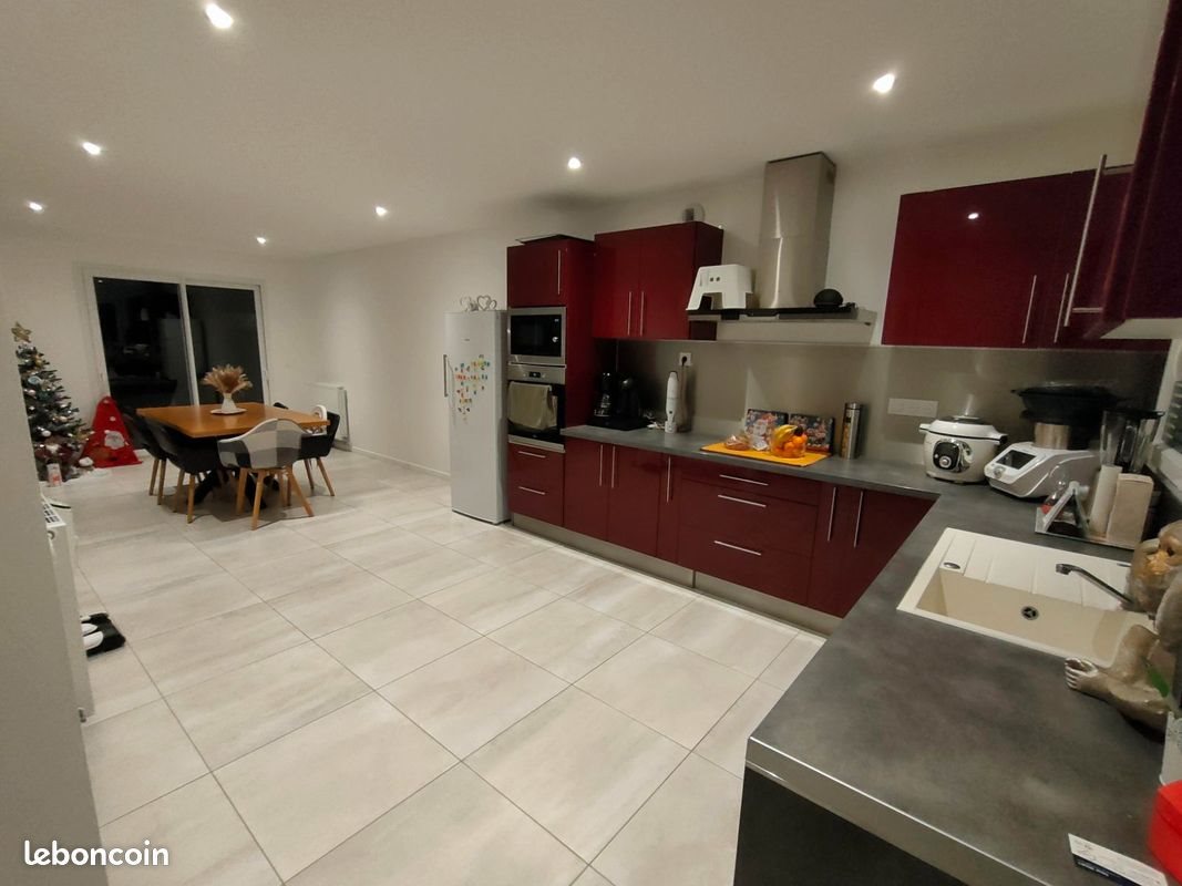 Maison à louer, 110m², Thaon