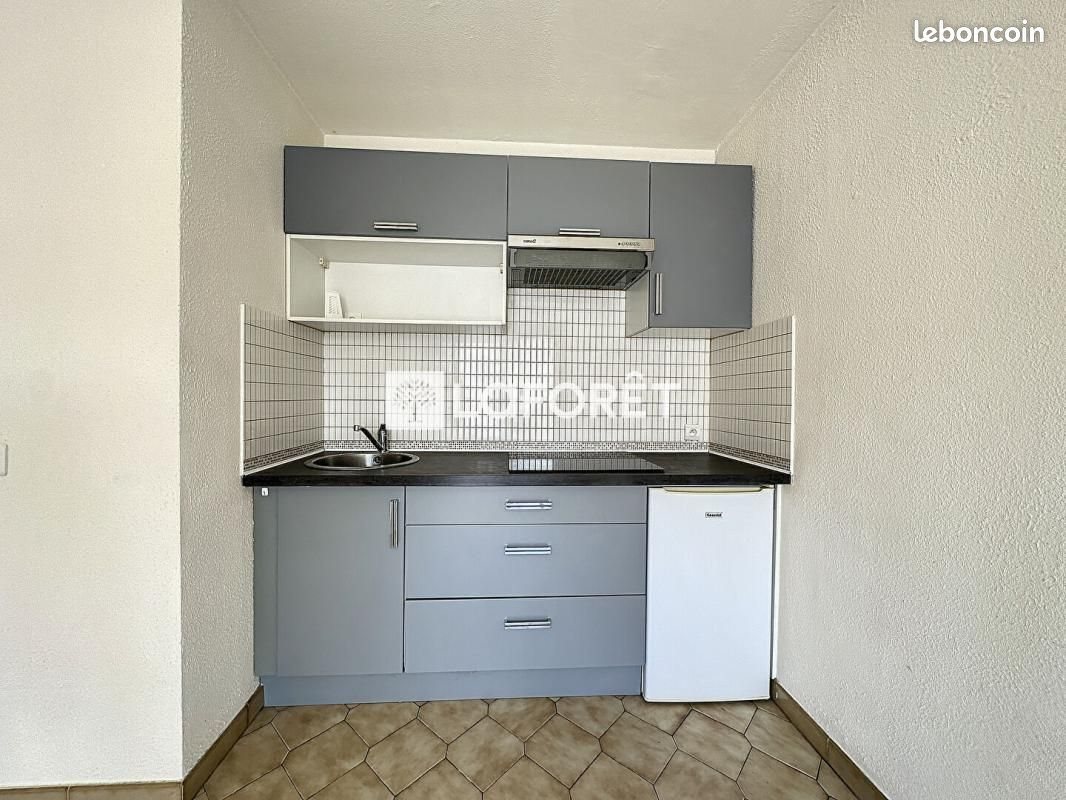 Appartement à louer, 25m², Nîmes