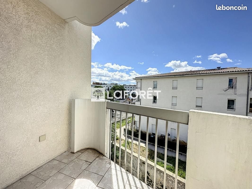 Appartement à louer, 25m², Nîmes