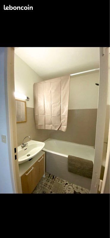 Appartement à louer, 23m², Lons-le-Saunier