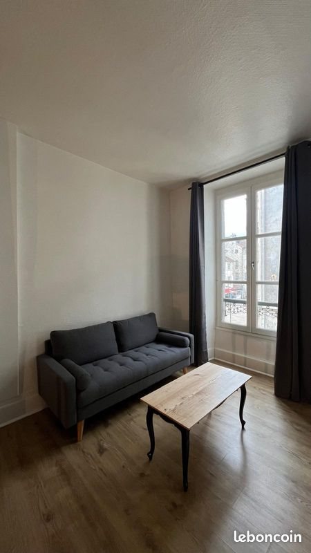 Appartement à louer, 49m², Aurillac