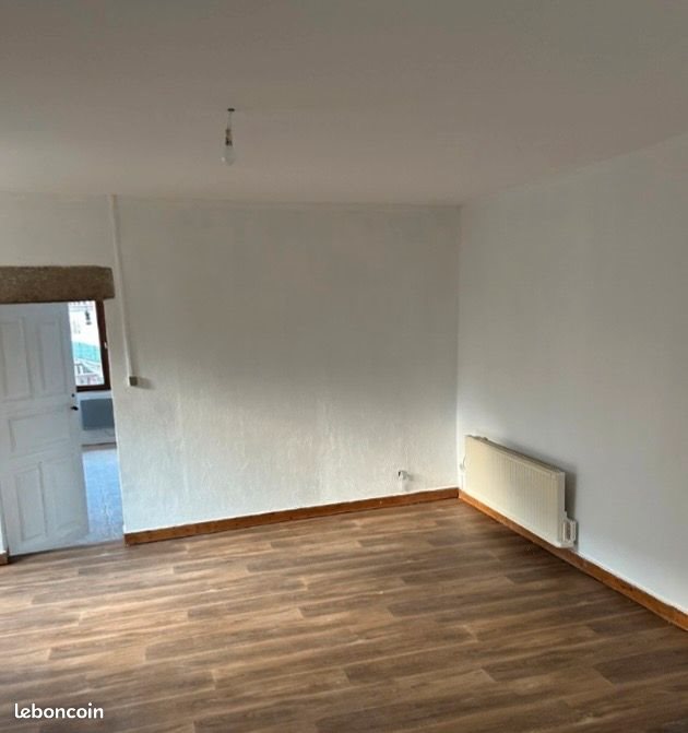 Appartement à louer, 53m², Cerdon