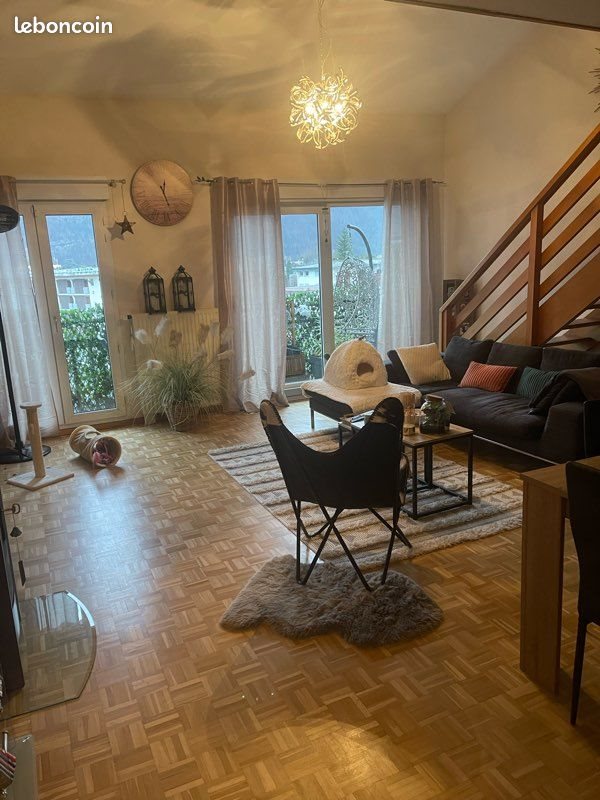 Appartement à louer, 123m², Cluses