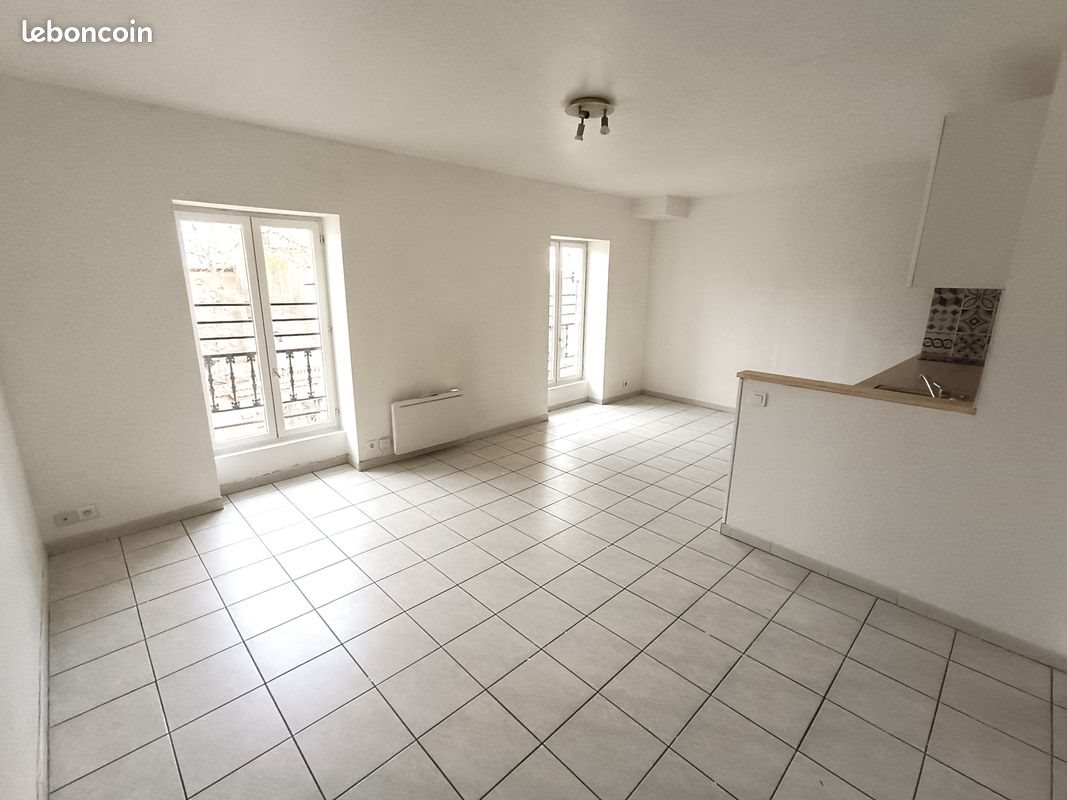 Appartement à louer, 43m², Olonzac