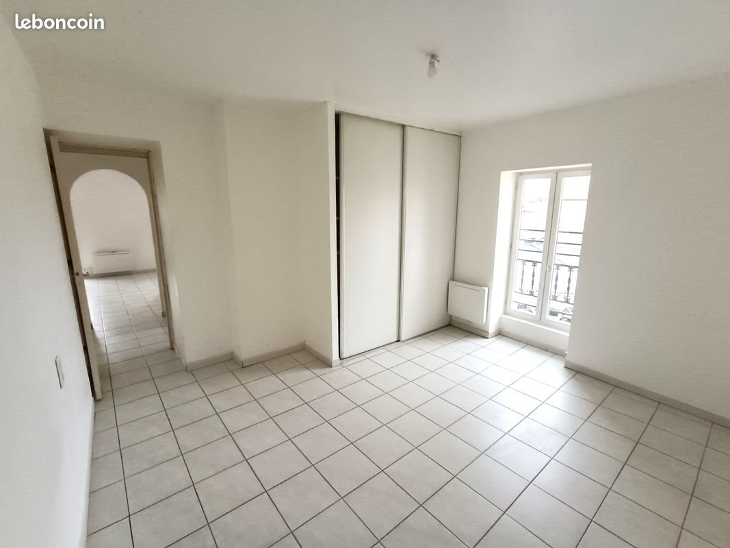 Appartement à louer, 43m², Olonzac