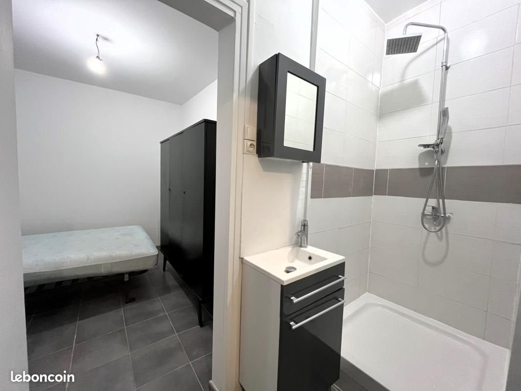 Appartement à louer, 21m², Redessan