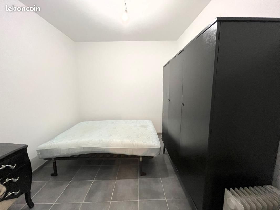 Appartement à louer, 21m², Redessan