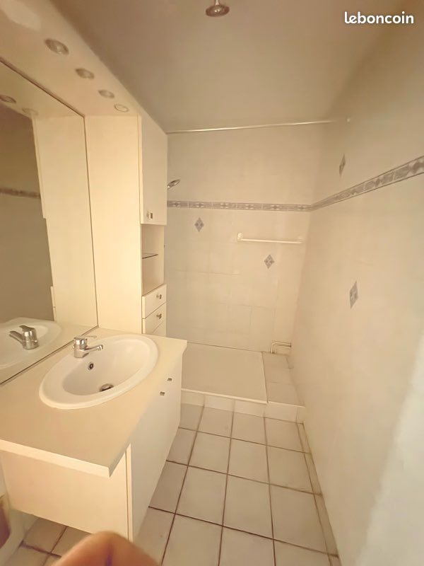 Appartement à louer, 80m², Barby