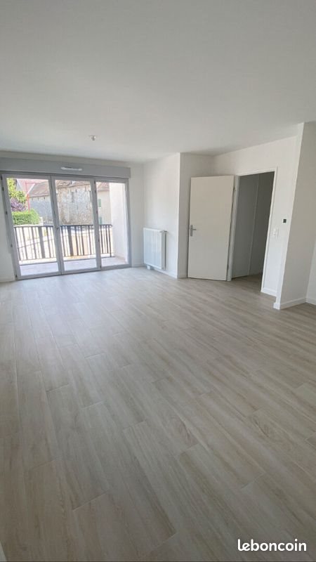 Appartement à louer, 61m², Villeron