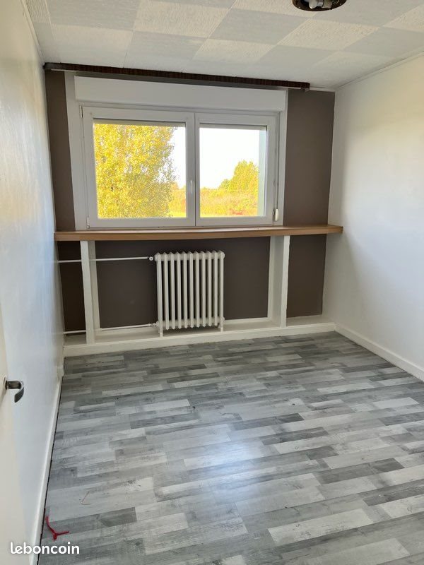 Appartement à louer, 65m², Longuyon