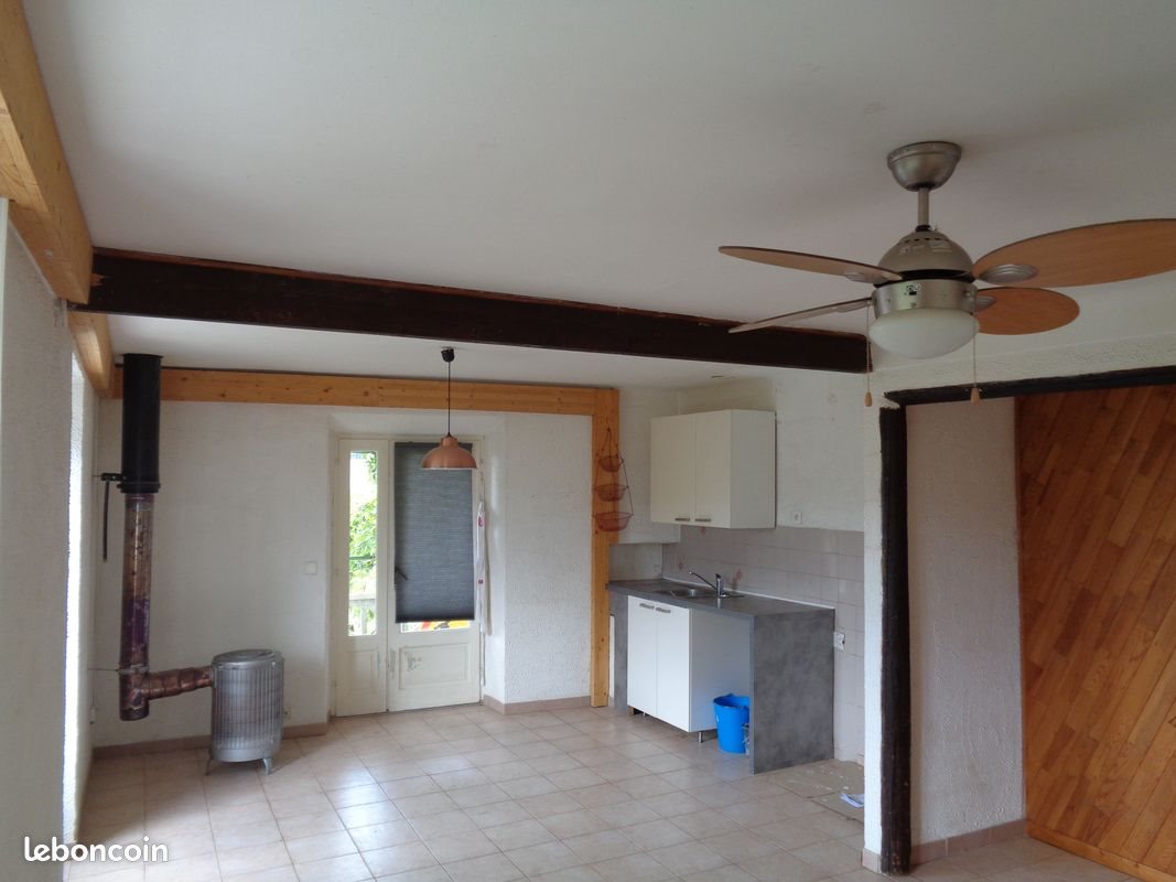 Maison à louer, 70m², Monieux