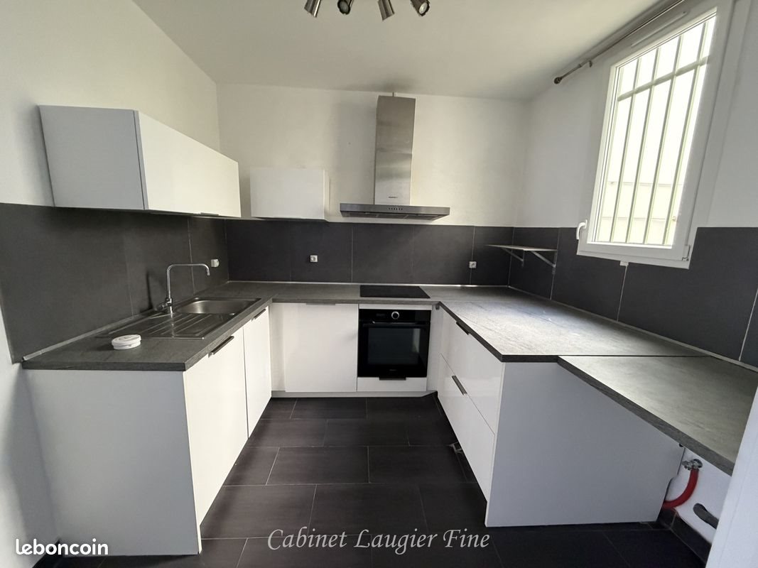 Appartement à louer, 57m², Marseille 1er