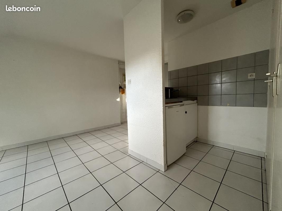 Appartement à louer, 20m², Saint-Etienne