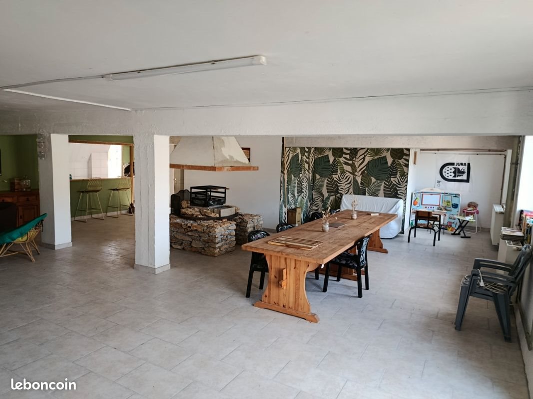 Maison à vendre, 510m², Larrivoire