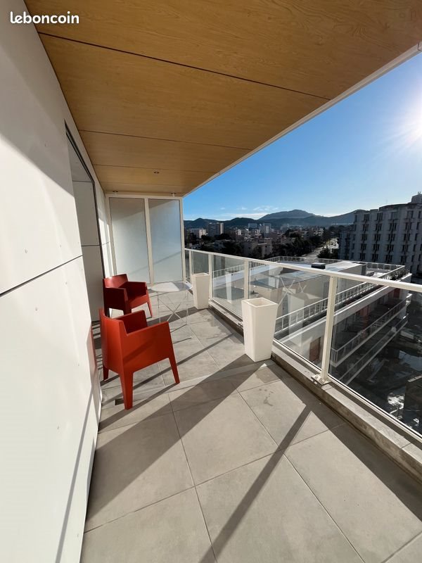 Appartement à louer, 37m², Marseille 8ème