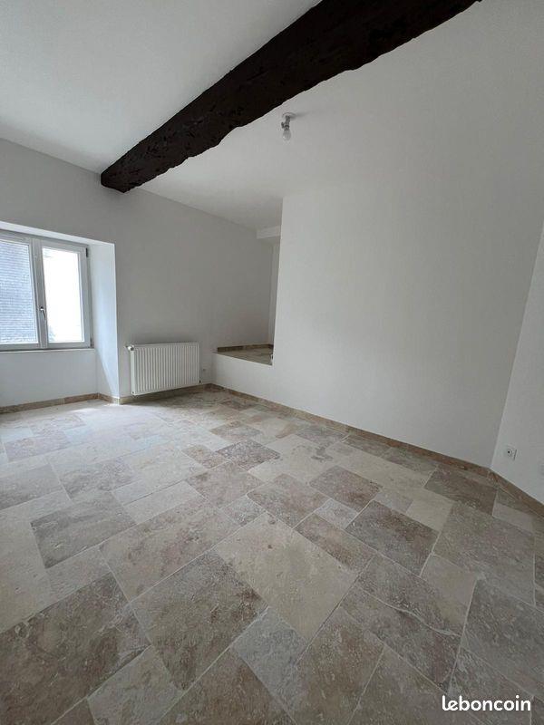 Maison à louer, 90m², Pazayac