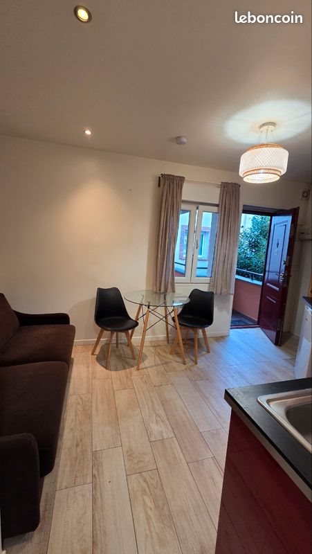 Appartement à louer, 16m², Paris 19ème