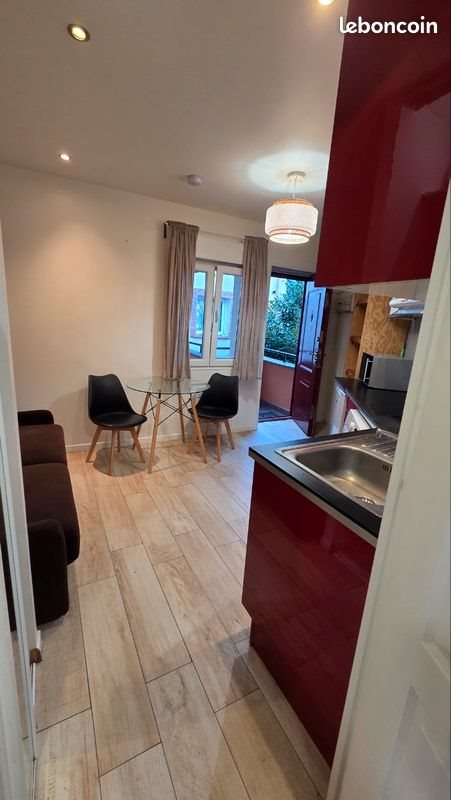 Appartement à louer, 16m², Paris 19ème