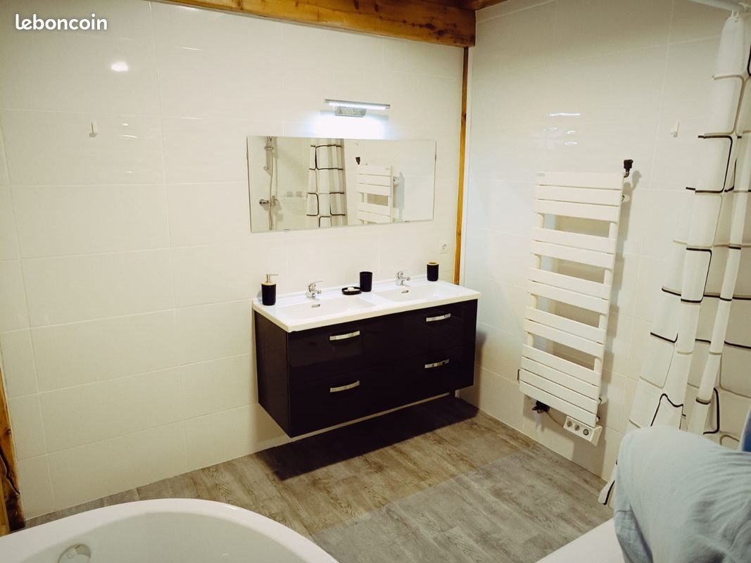 Appartement à louer, 65m², Etaux